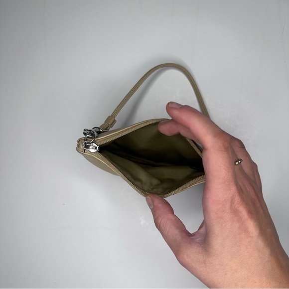 Coach Beige Leather Pebbled Wristlet Small Pouch Purse Bag - Picture 6 of 6